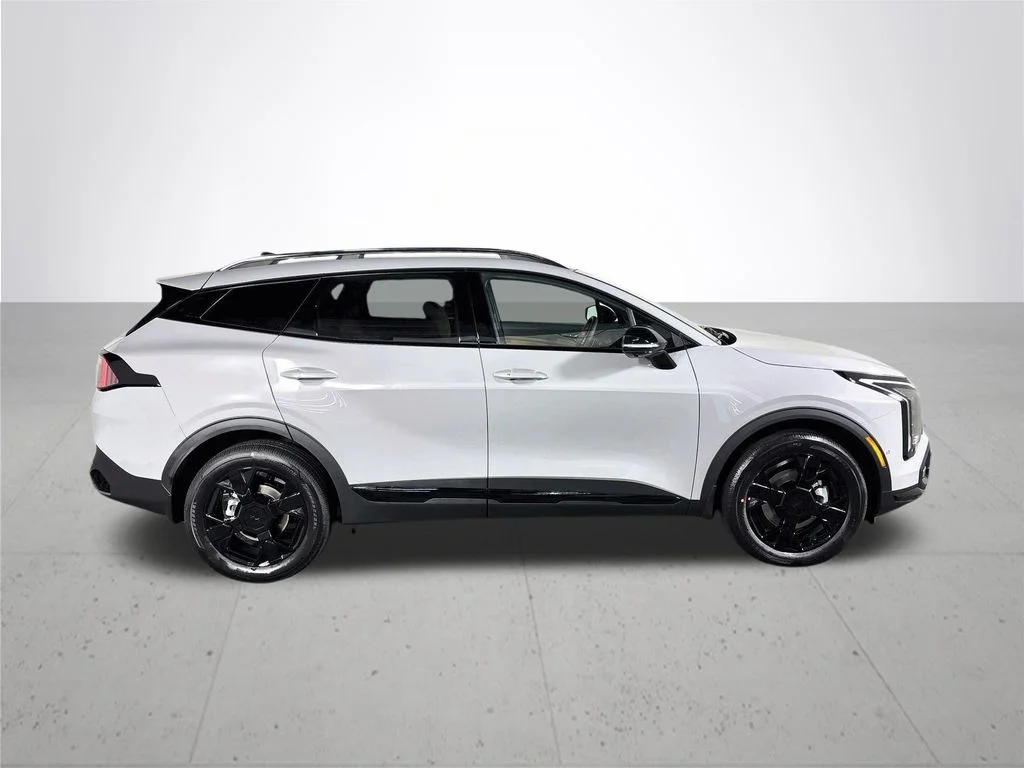 New 2027 Wolf Gray Kia X-Line image 5