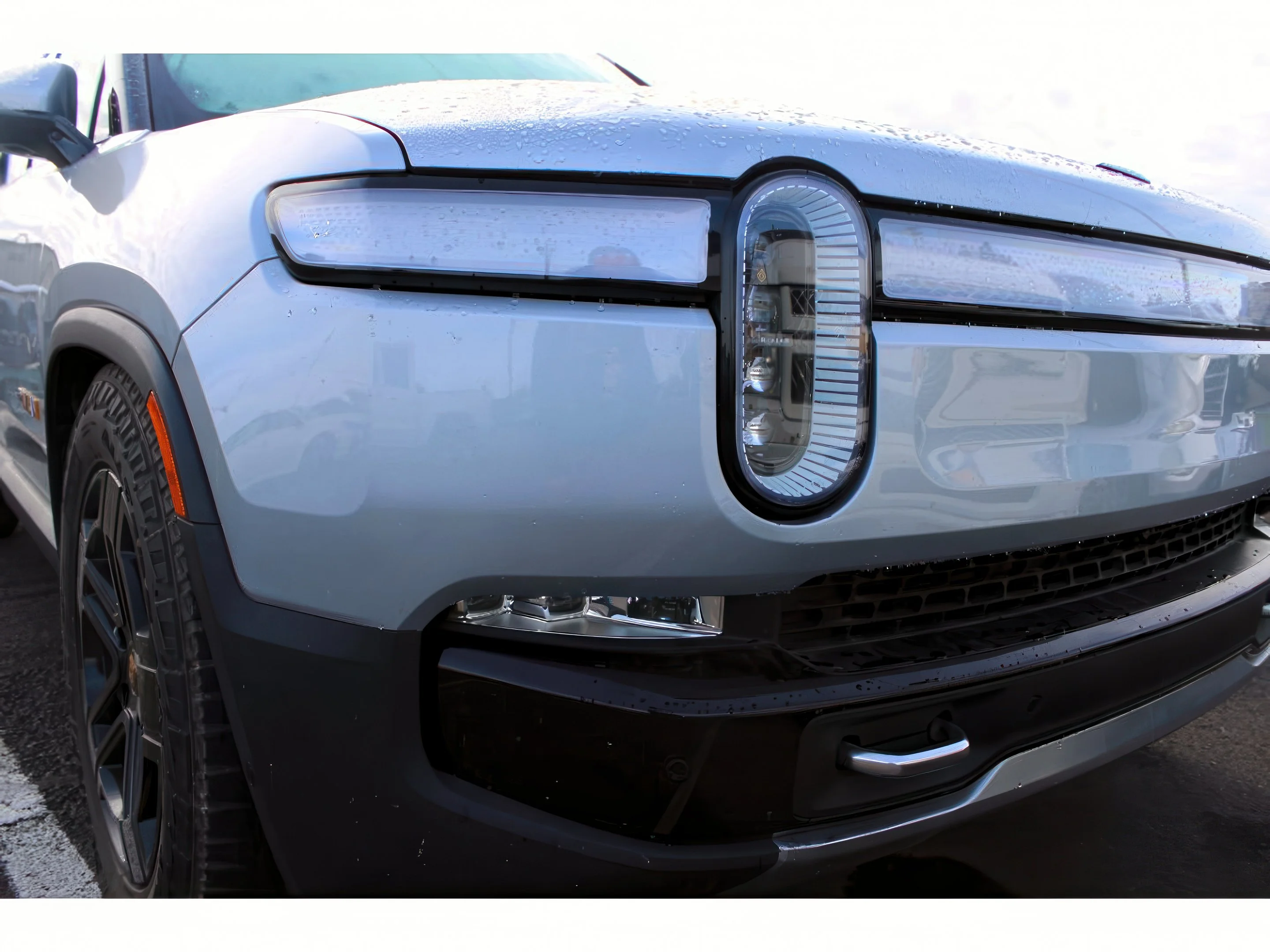 2023 Rivian R1T Adventure - Photo 10