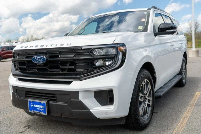 Used 2025 White Ford Active image 2