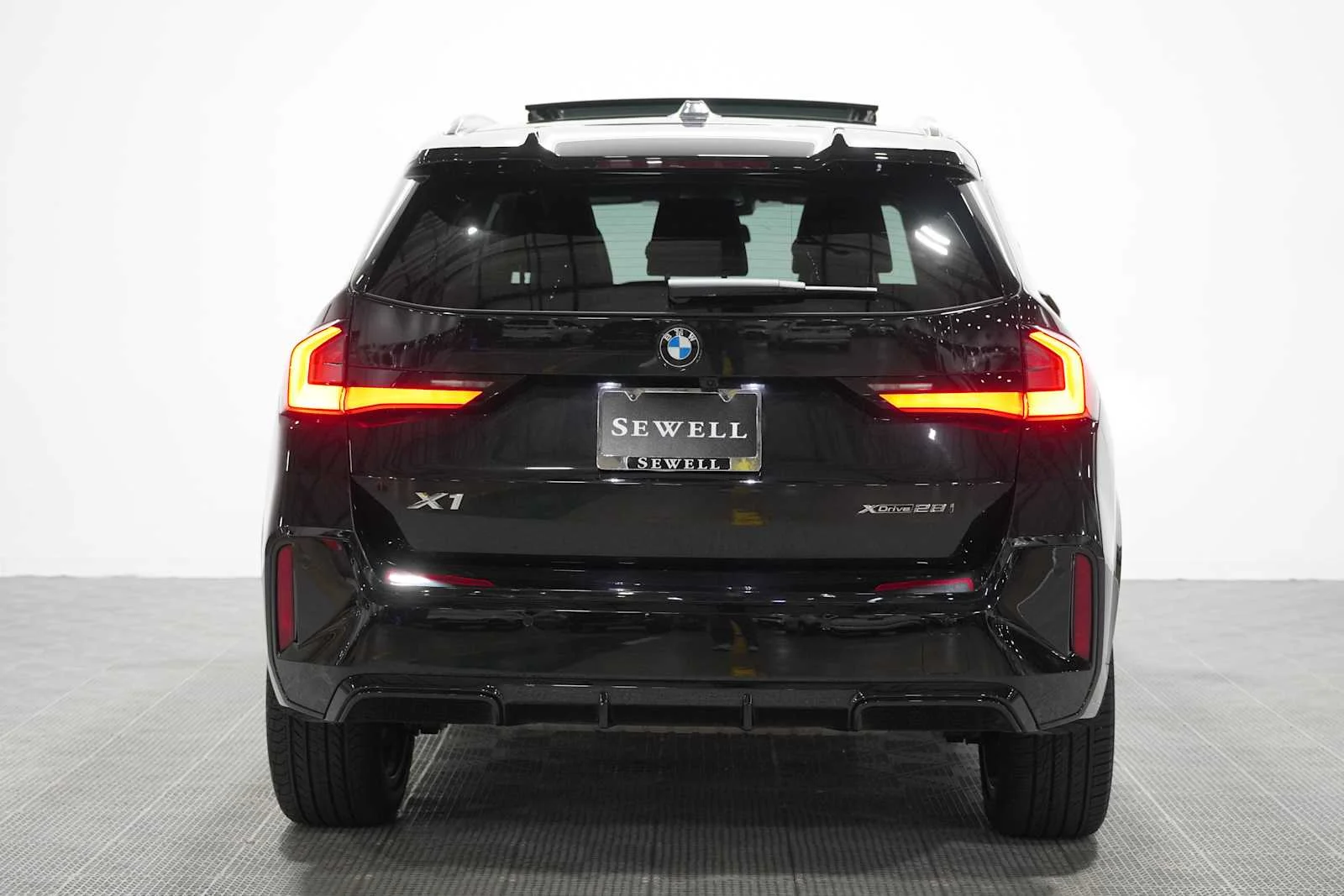 Certified Used 2026 Black Sapphire Metallic BMW xDrive28i image 5