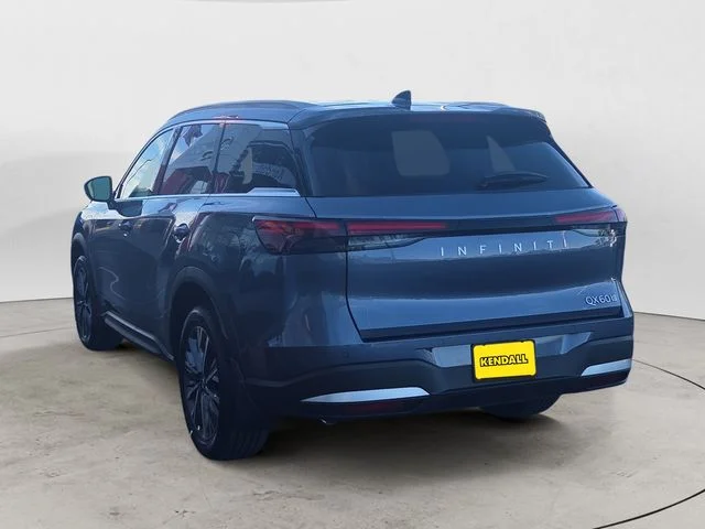 New 2027 MOONBOW BLUE INFINITI Luxe AWD image 7