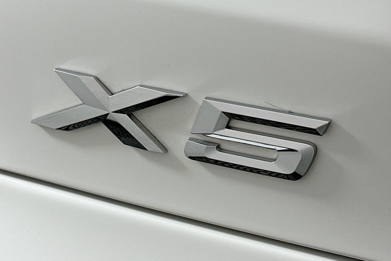 Used 2026 Alpine White BMW sDrive40i image 10