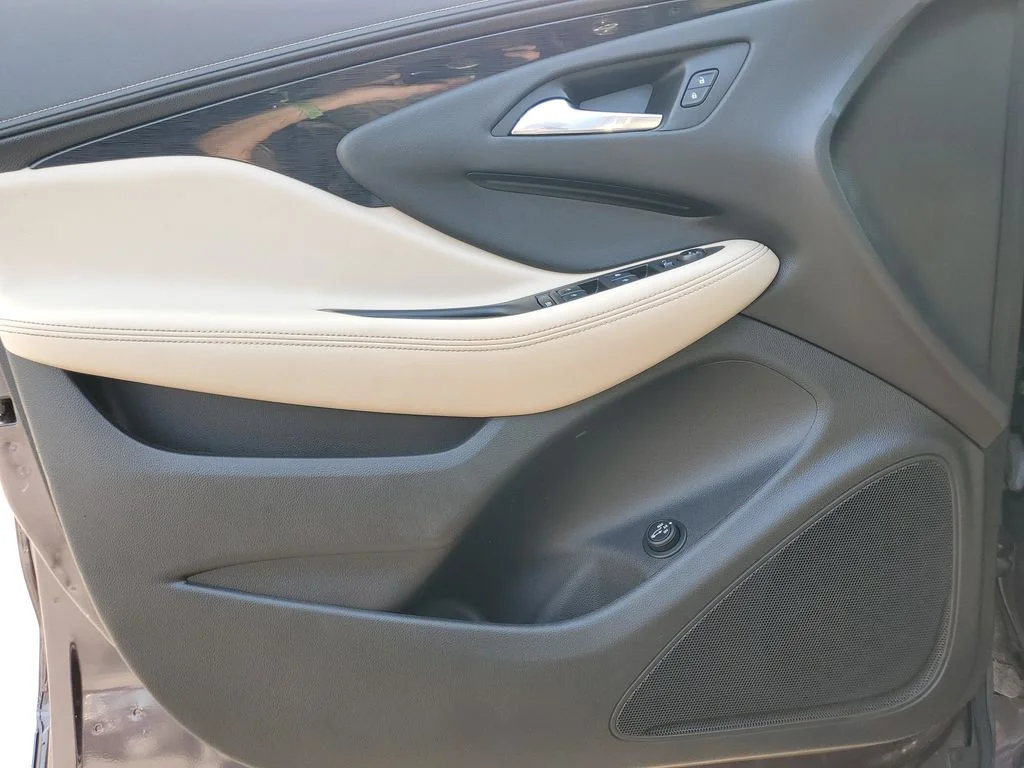 Used 2018 Purple Buick Preferred image 23