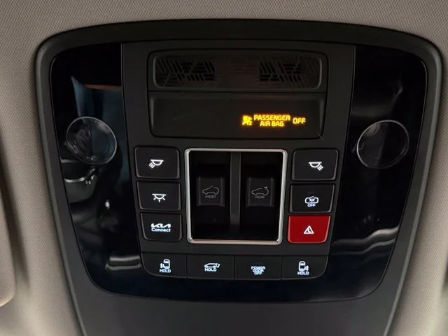 Used 2025  Kia SX image 32