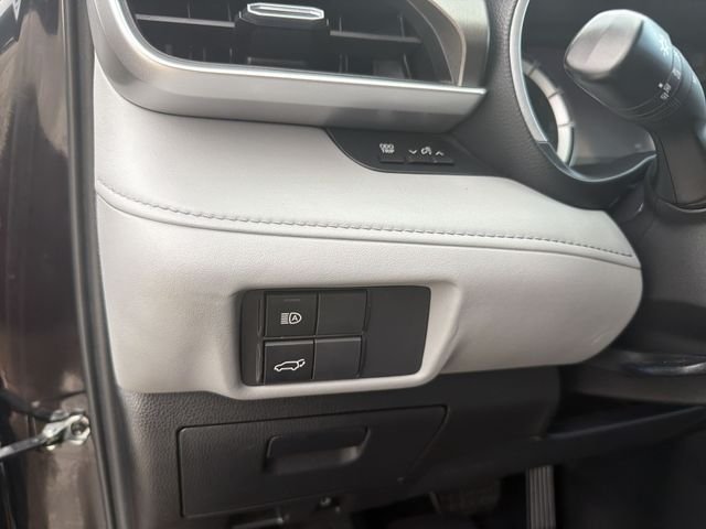 Used 2022 Black Toyota XLE image 11