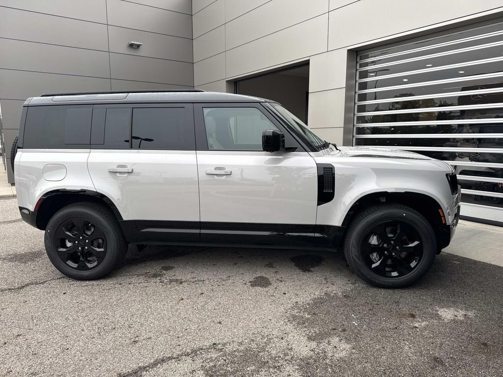 New 2026 Borasco Grey Land Rover X-Dynamic SE image 7
