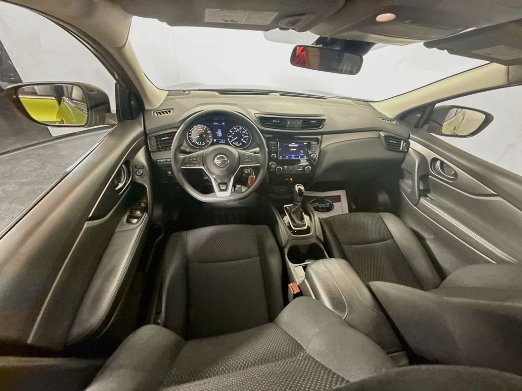 Used 2020 Nitro Lime Metallic Nissan S image 21