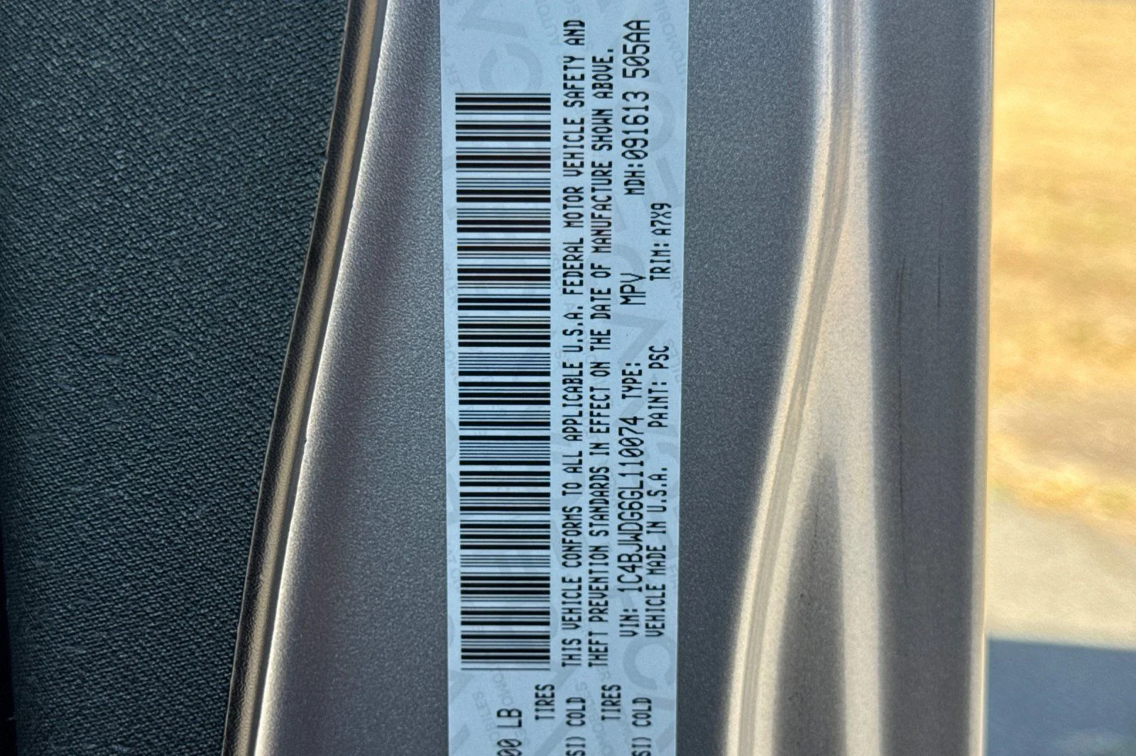 Used 2016 Billet Silver Metallic Clearcoat Jeep Unlimited Sport image 29