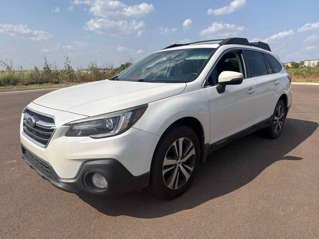Used 2018 Crystal White Pearl Subaru 2.5i image 1