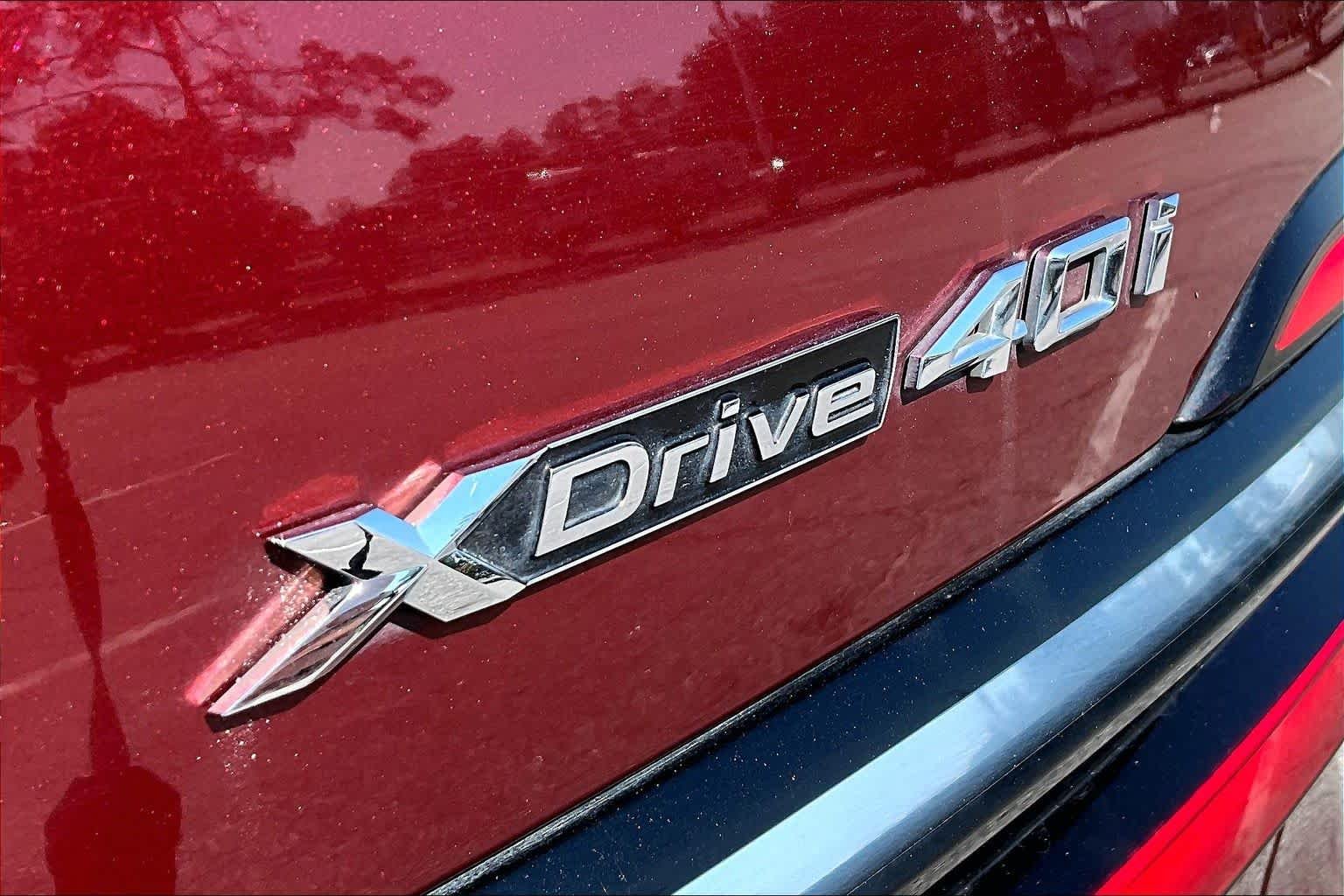 Used 2024 Aventurin Red Metallic BMW xDrive40i image 31