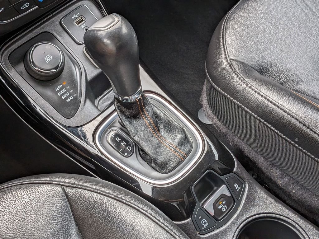 Certified Used 2019 Gray Jeep Limited image 15