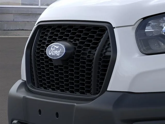 New 2026 Oxford White Ford XL image 17