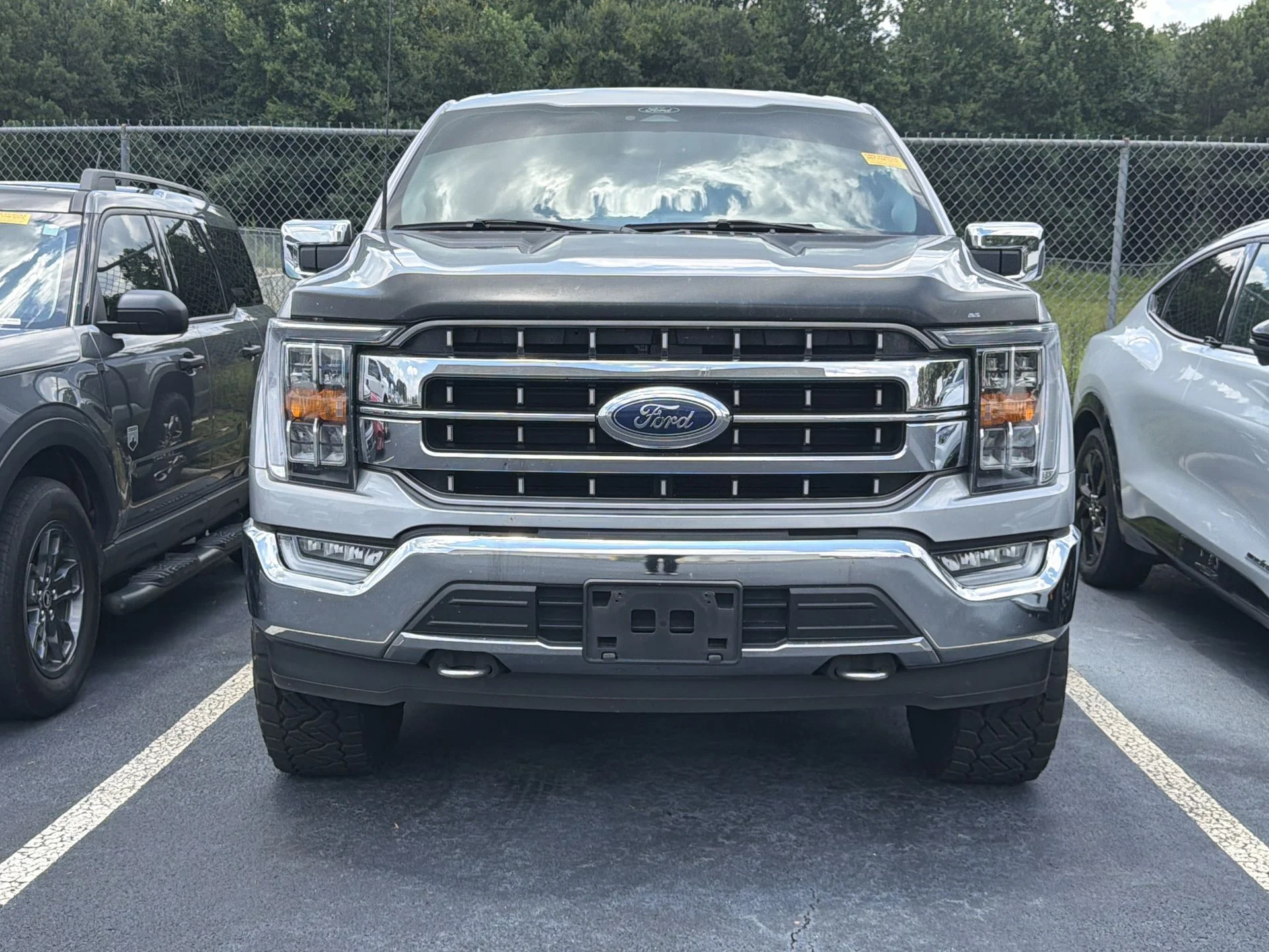 Used 2022 Silver Metallic Ford Lariat image 2