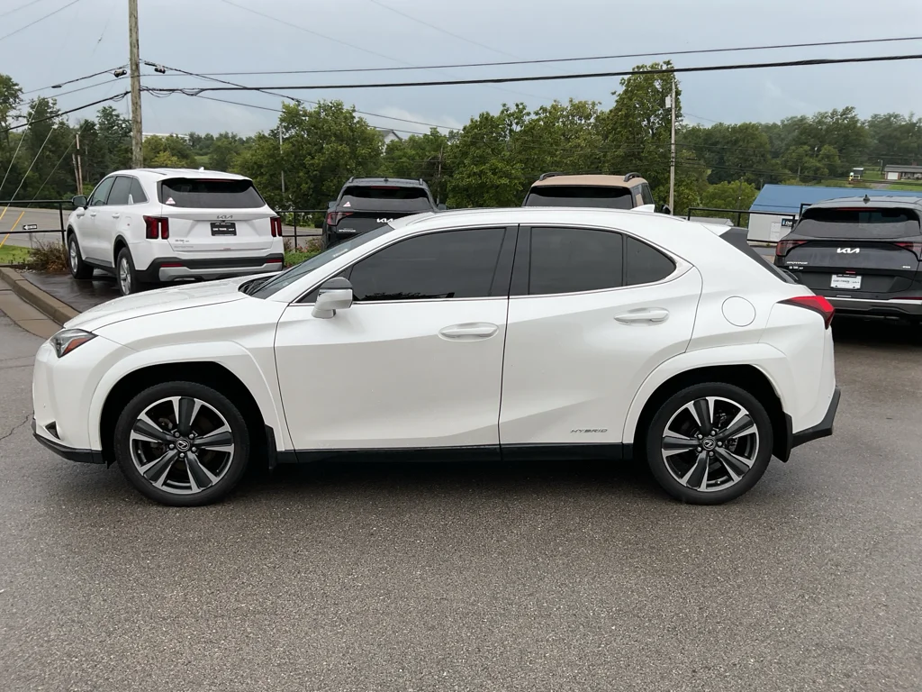 Used 2022 Eminent White Pearl Lexus PREM image 7