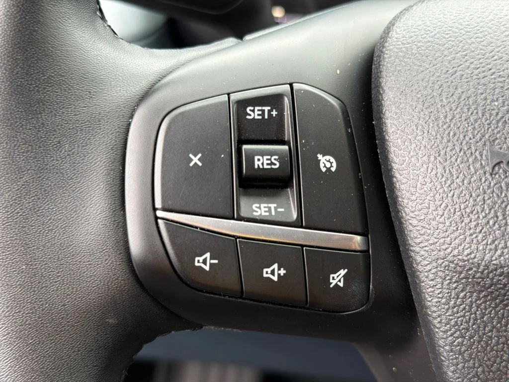 Used 2023 Blue Ford Lariat image 24
