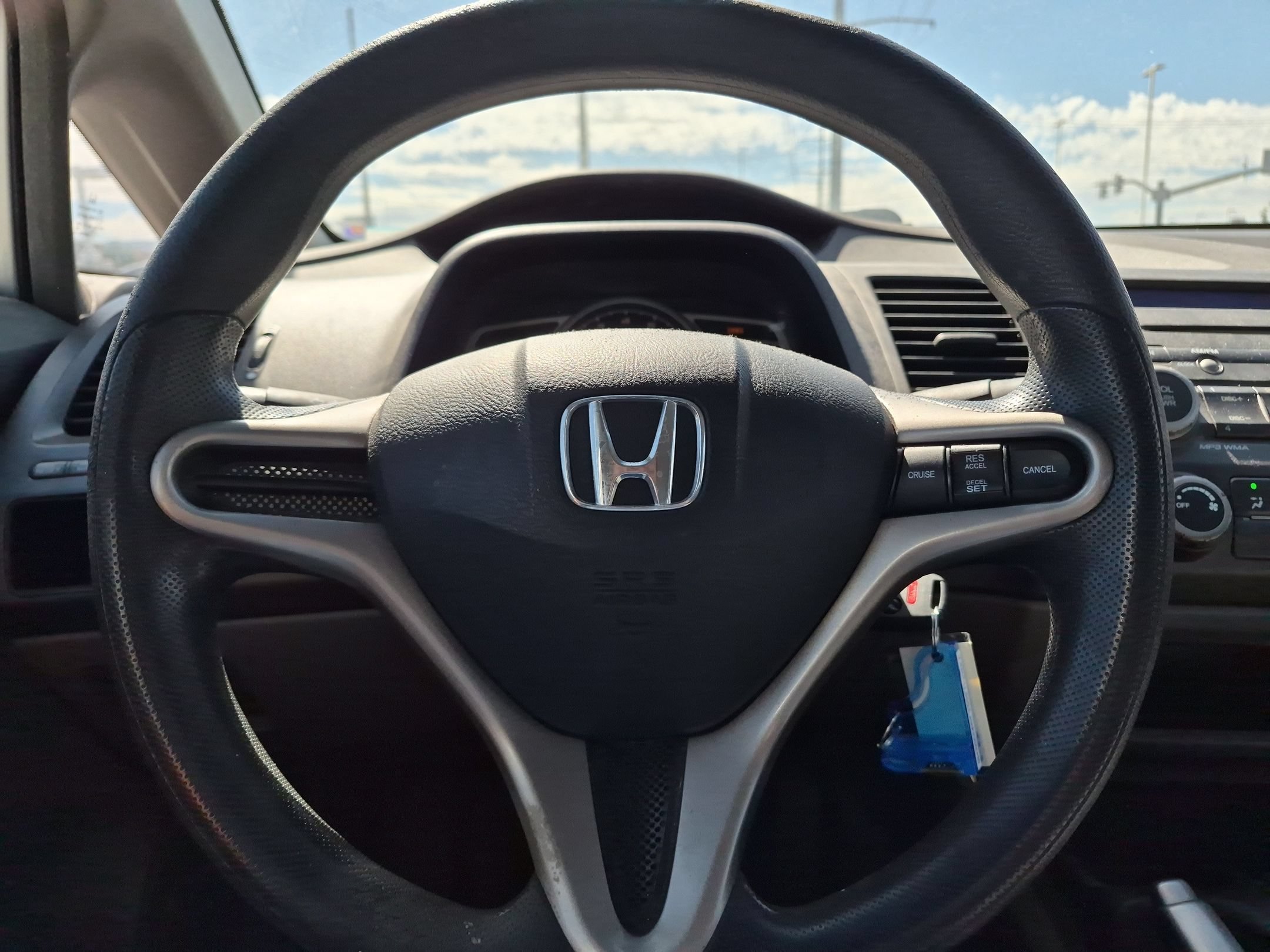 Used 2009 Silver Honda LX image 16