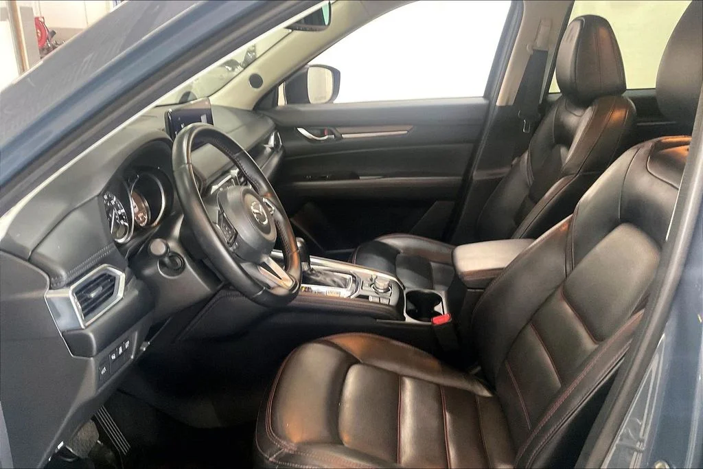 Used 2025 Gray Mazda 2.5 S Carbon Edition image 25
