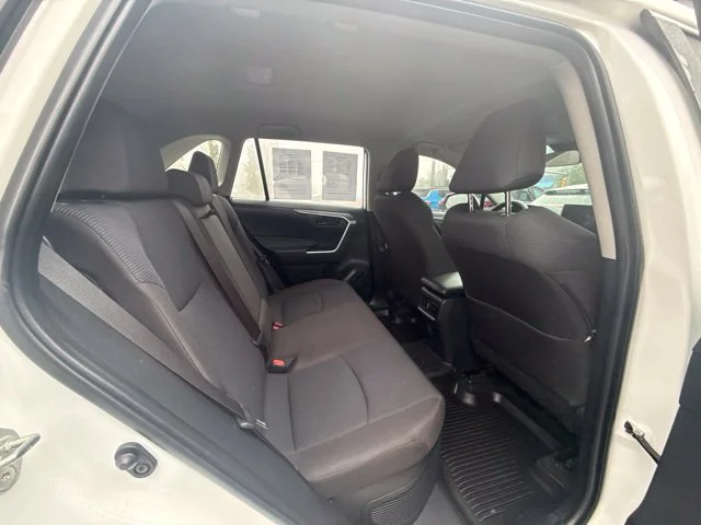 Used 2025 Ice Toyota LE image 15