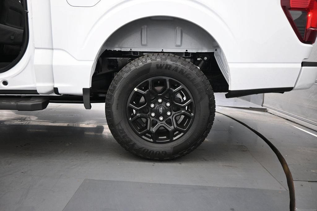 New 2026 White Ford XLT image 13
