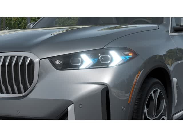 Used 2026 Skyscraper Grey Metallic BMW xDrive40i image 6