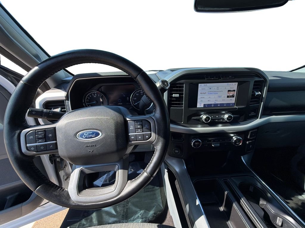 Used 2021 Oxford White Ford XLT image 21