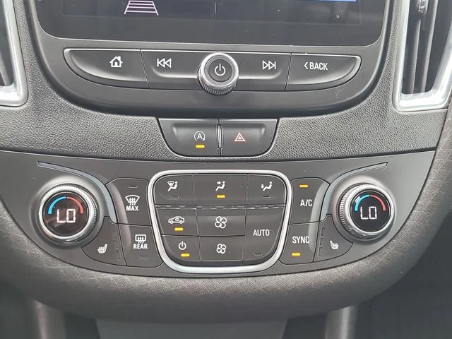 Used 2020 White Chevrolet LT image 23