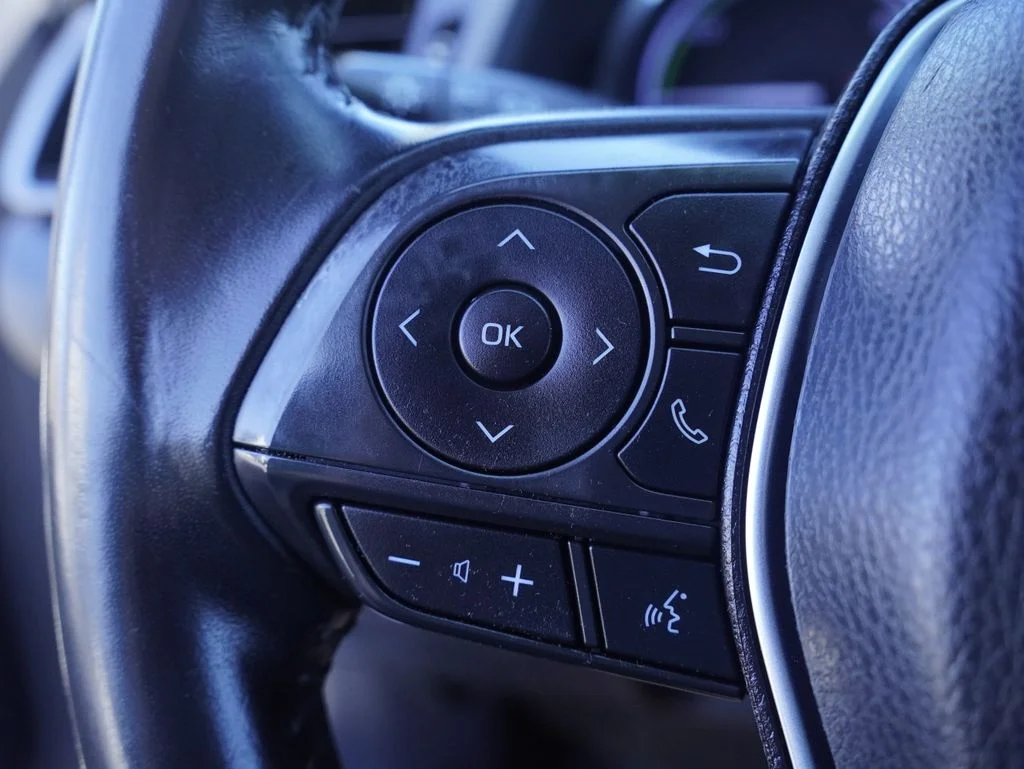 Used 2019 Black Toyota SE image 15