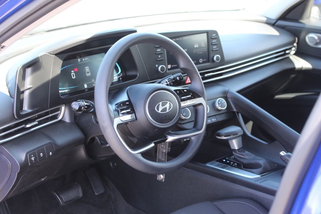 Certified Used 2025 Blue Hyundai SE image 11