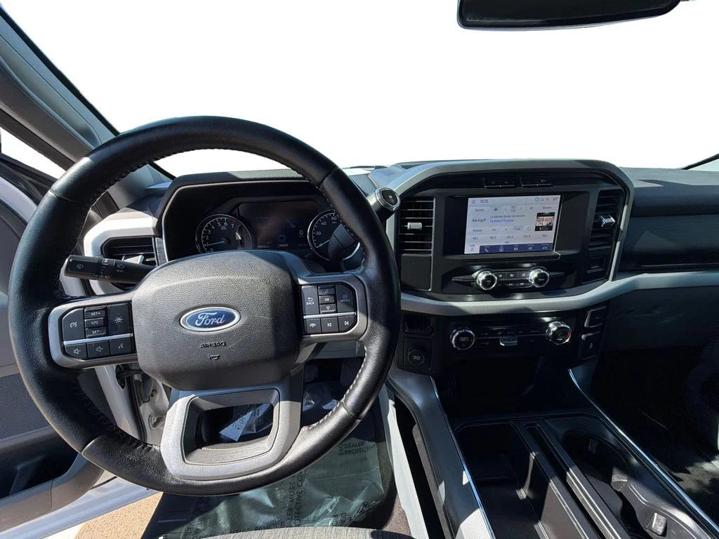 Used 2021 Oxford White Ford XLT image 21