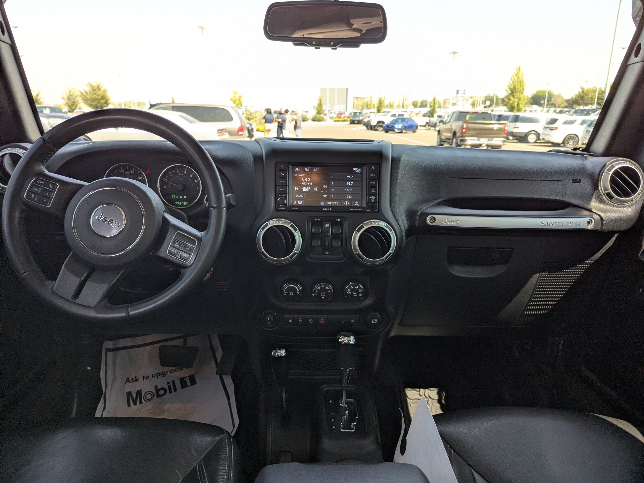 Used 2018  Jeep Rubicon image 22