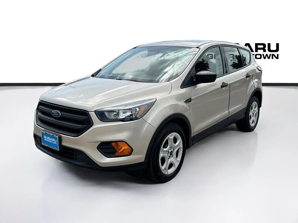 Used 2018 Gold Ford S image 3