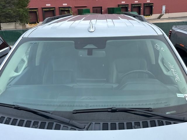 Used 2024 Silver Ford XLT image 8