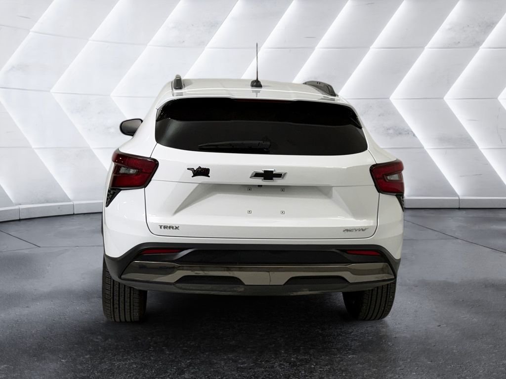 Used 2025 White Chevrolet ACTIV image 5