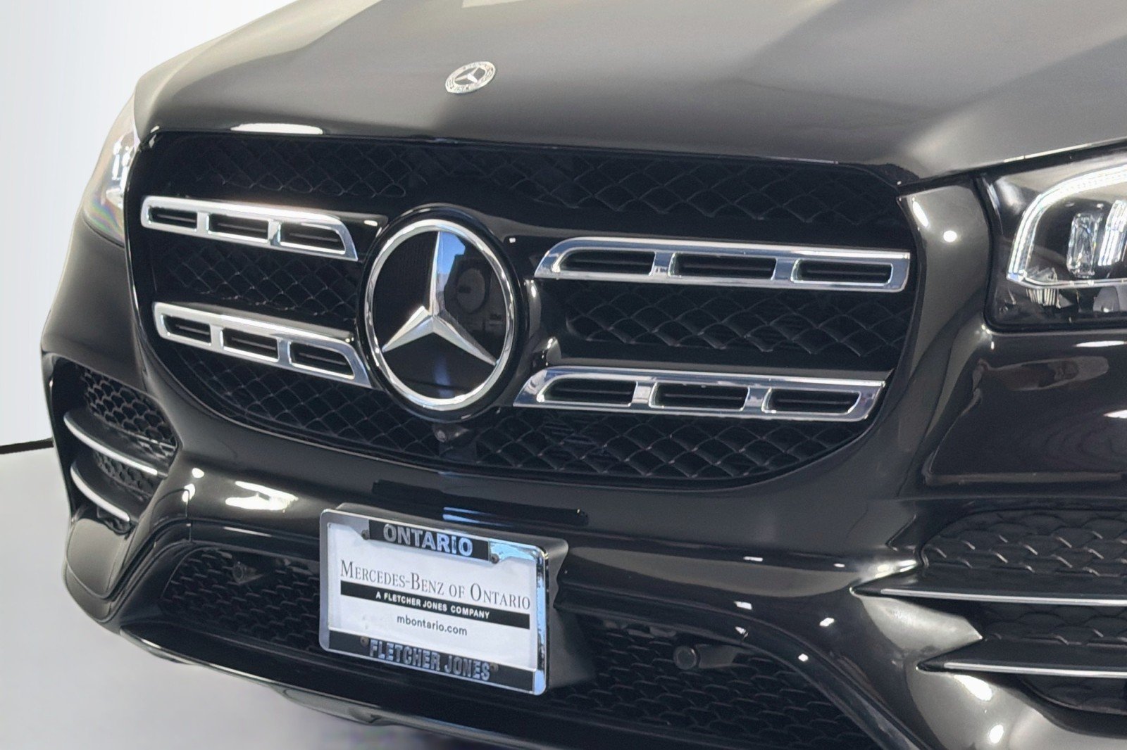 Certified Used 2023 Obsidian Black Metallic Mercedes-Benz 580 image 15