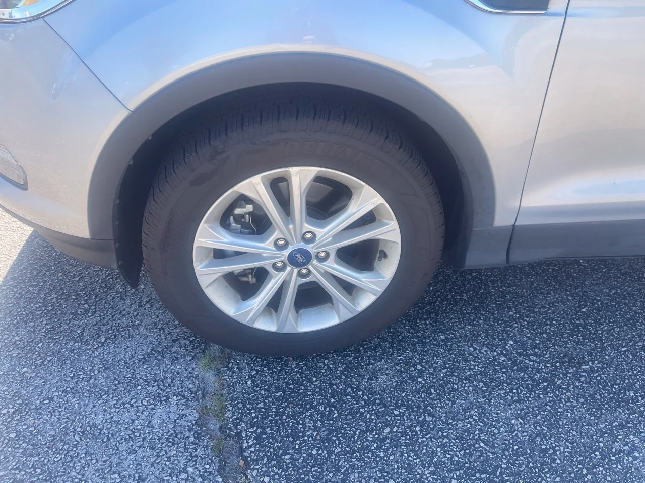 Used 2018 Ingot Silver Ford SE image 43