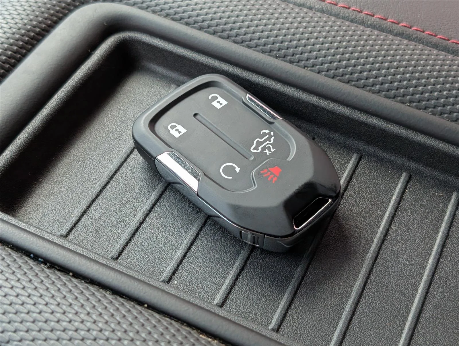 Used 2022 Dark Ash Metallic Chevrolet RST image 19