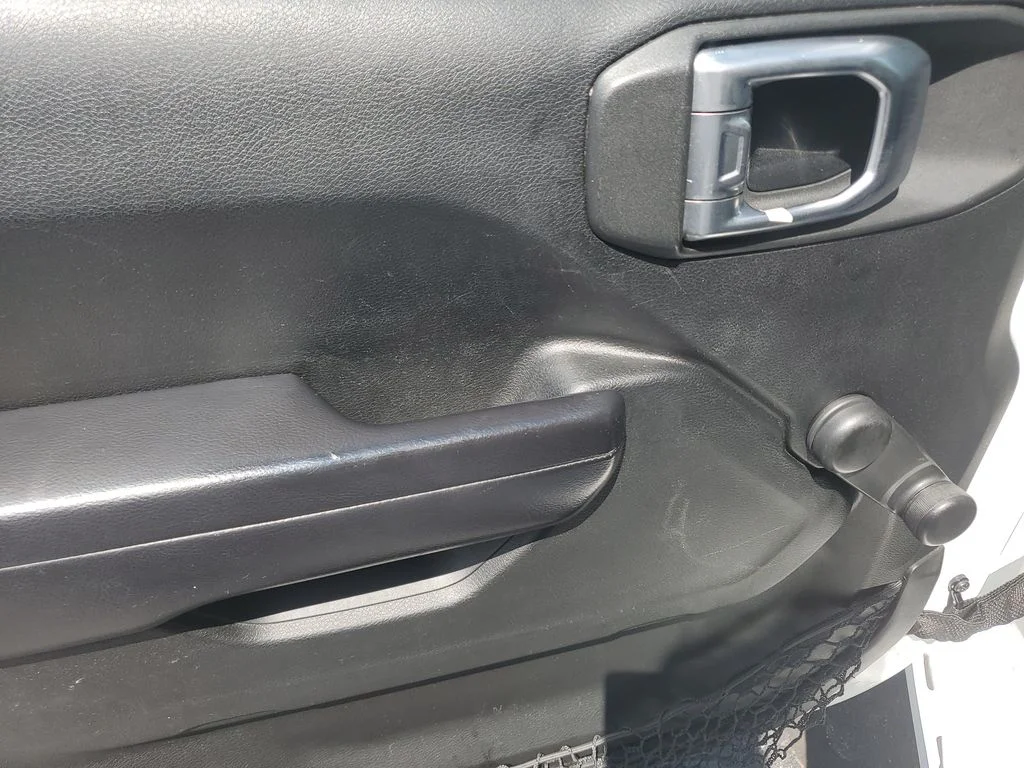 Used 2019 White Jeep Unlimited Sport image 17