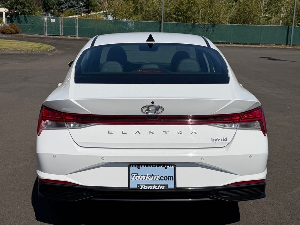Used 2023 Lunar White Hyundai Limited image 7