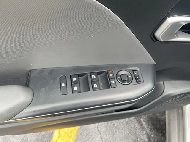2025 Kia K4 LXS - Photo 15