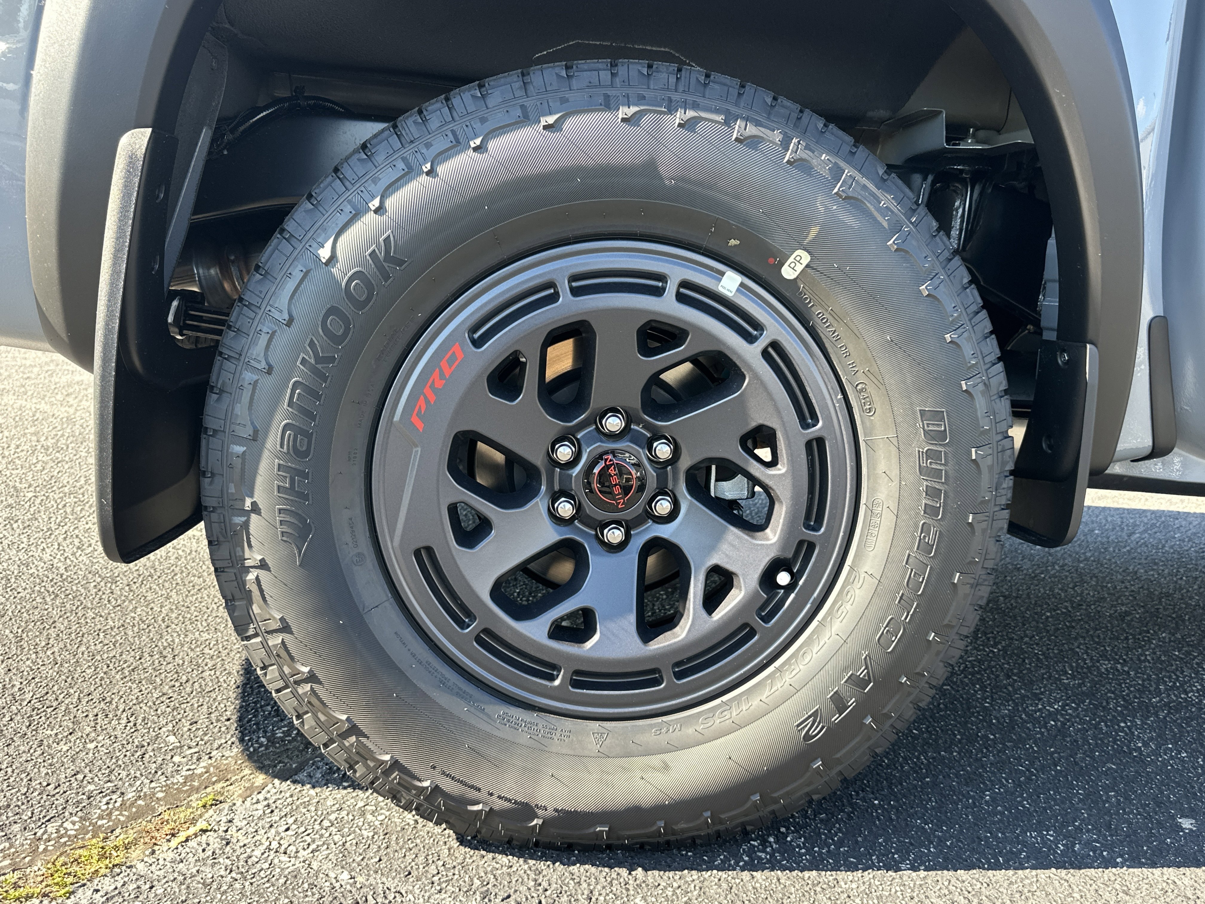 2025 Nissan Frontier PRO-4X - Photo 18