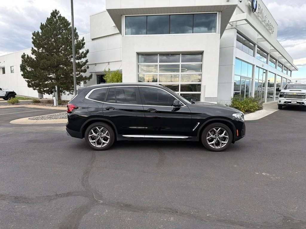 Used 2024 Black Sapphire Metallic BMW xDrive30i image 6