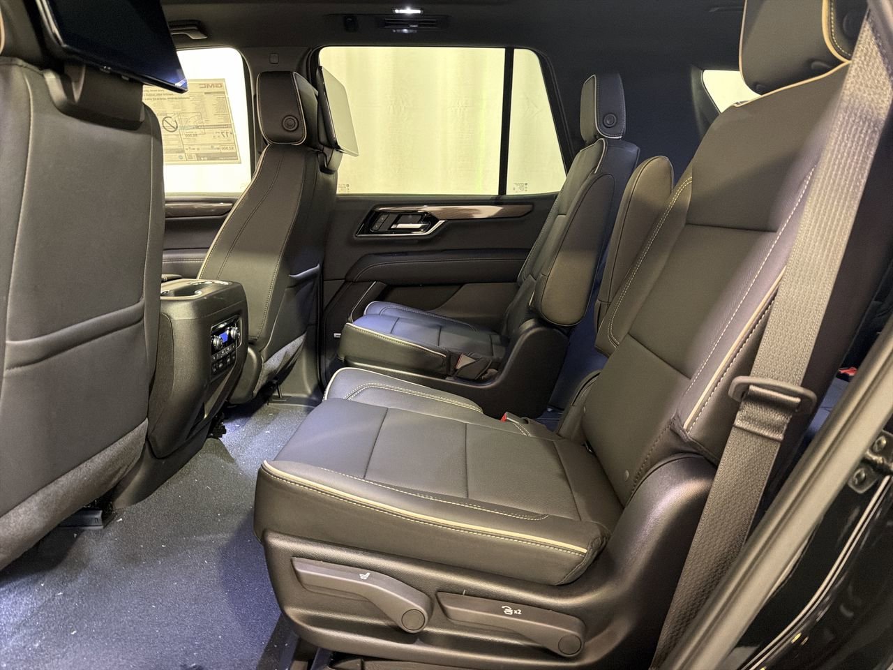 2026 GMC Yukon Elevation - Photo 19