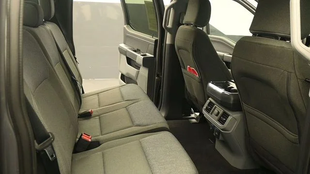 Used 2024 Gray Ford XLT image 13