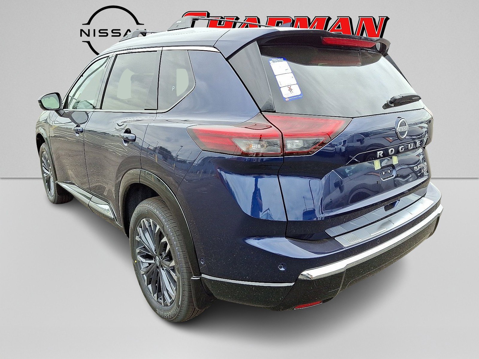 2026 Nissan Rogue Platinum photo 3