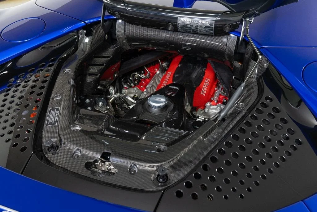 Used 2022 Extra Sample Ferrari Base image 18