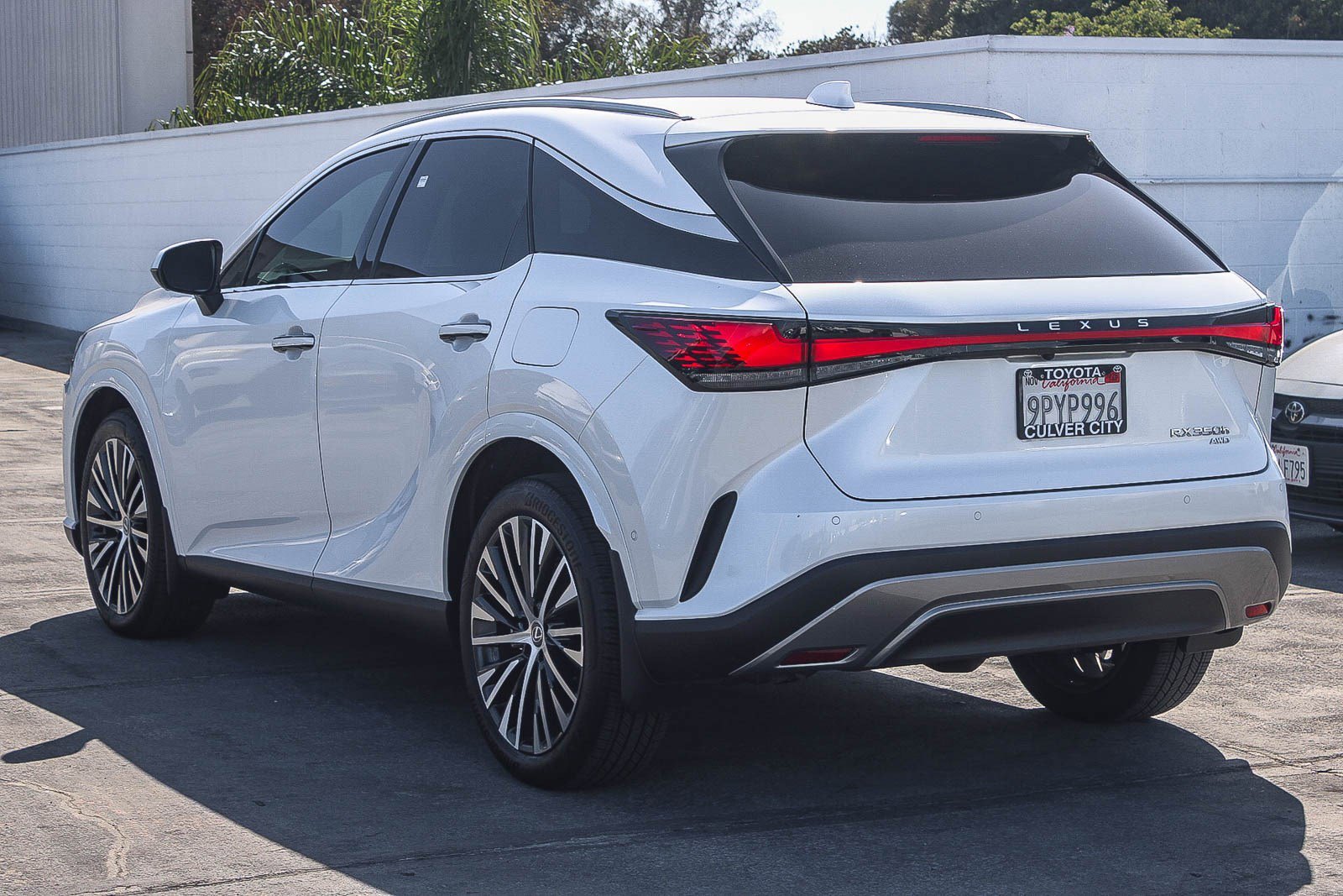 Used 2024 White Pearl Lexus RX 350h Premium Plus image 6