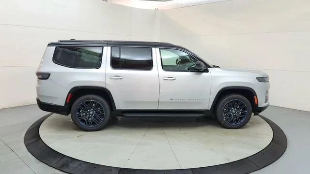 New 2026 Silver Zynith Jeep 85th Anniversary Edition image 13