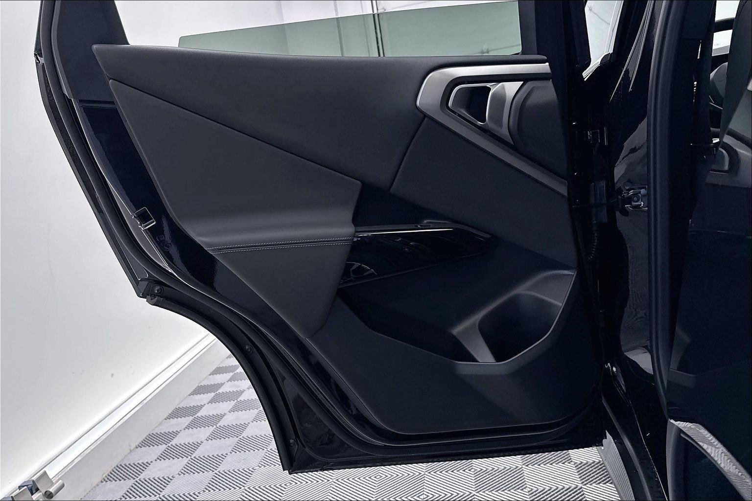 New 2026 Black Sapphire Metallic BMW 30 xDrive image 30