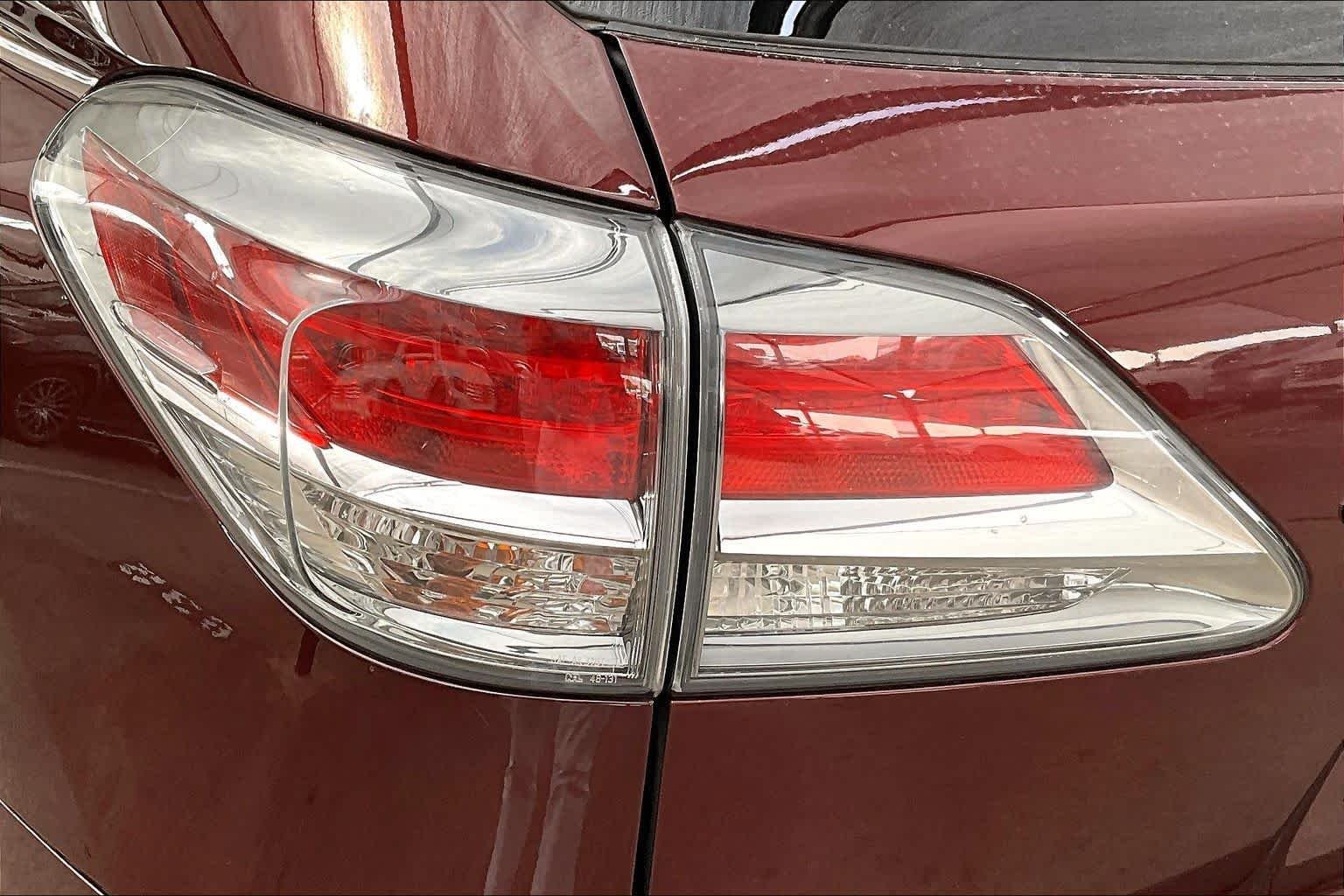 Used 2015 Claret Mica Lexus  image 29