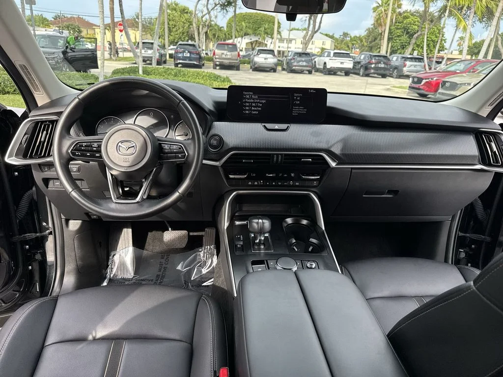 Used 2025 Jet Black Mazda 3.3 Turbo Select image 36